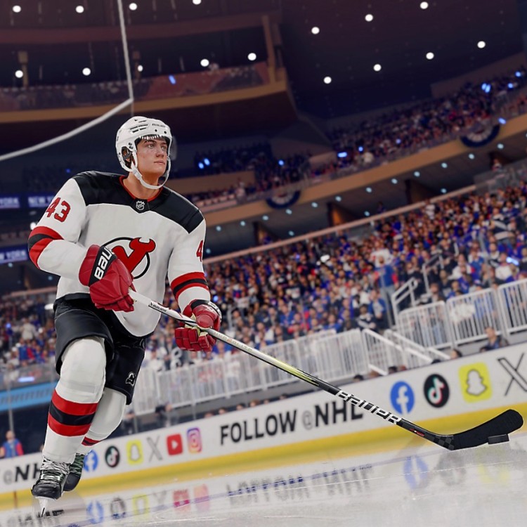 NHL 25 Deluxe Edition